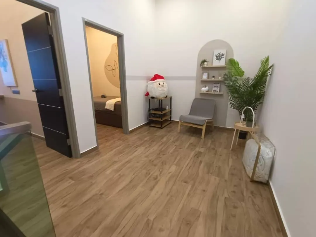 Mount Austin La Garden 12 Pax 4Bedroom 4Bathroom Johor Bahru 0*,